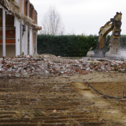 Démolition - Corps de Bâtiment : préparez le terrain en démolissant les structures existantes Royan